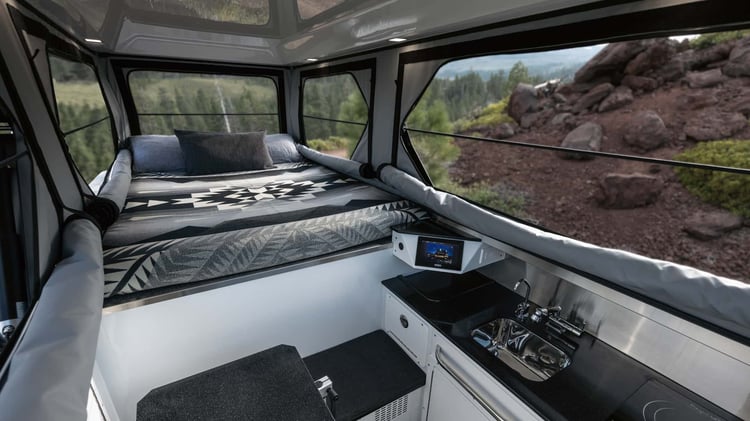 GMC Hummer EarthCruiser