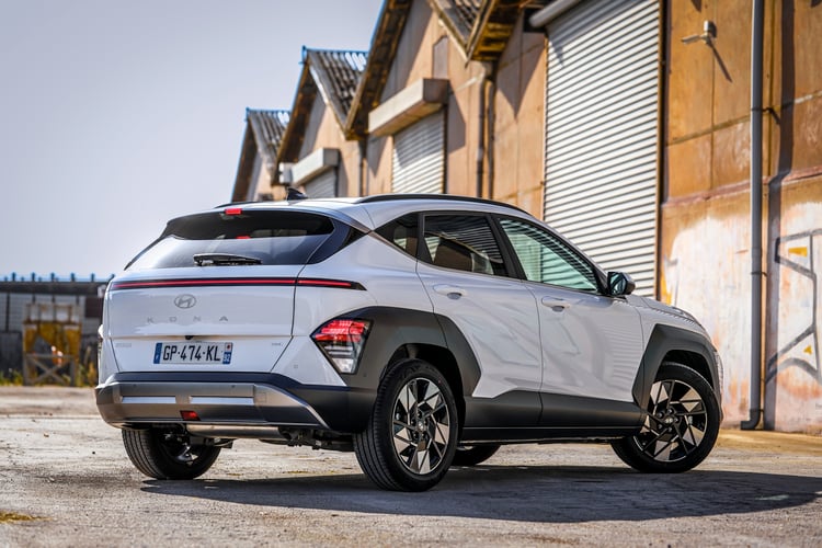 Hyundai Kona Hybrid trois quarts arrière