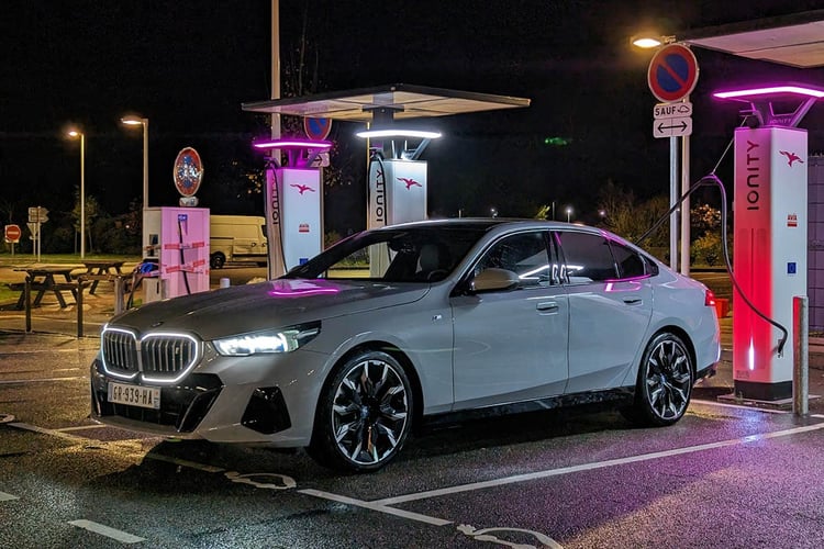 BMW i5 eDrive40