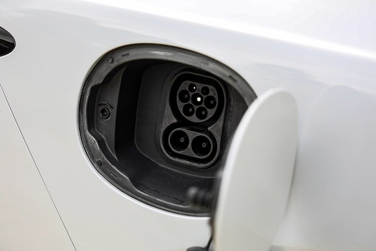 Jusqu'à 150 kW en charge rapide