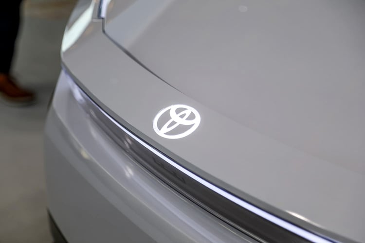 Logo rétroéclairé Toyota