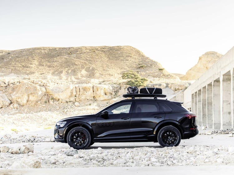 Audi Q8 e-tron Dakar edition