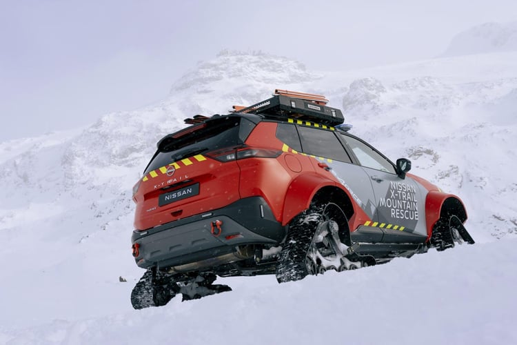 Nissan X-Trail Mountain Rescue