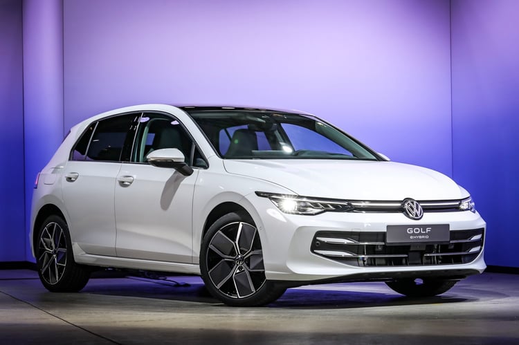 Volkswagen Golf eHybrid 2024