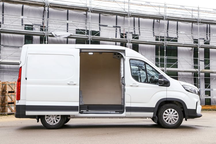 Porte coulissante de l'utilitaire électrique