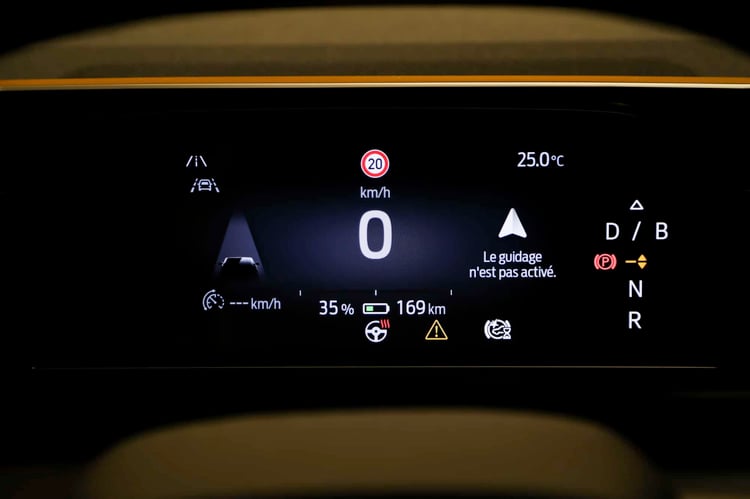 Combiné d'instrumentation du SUV coupé électrique