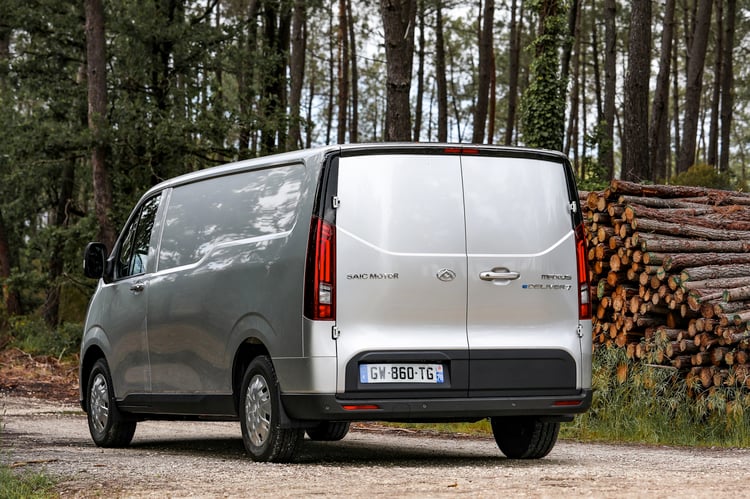 Trois quarts arrière du Maxus eDeliver7