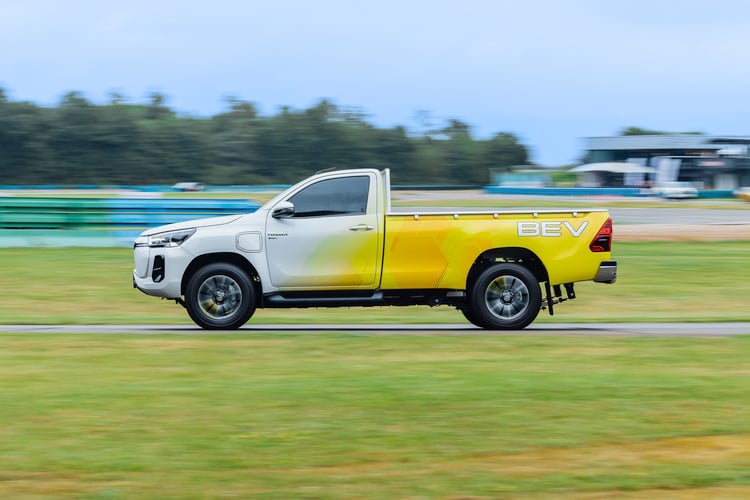 Toyota Hilux BEV Concept