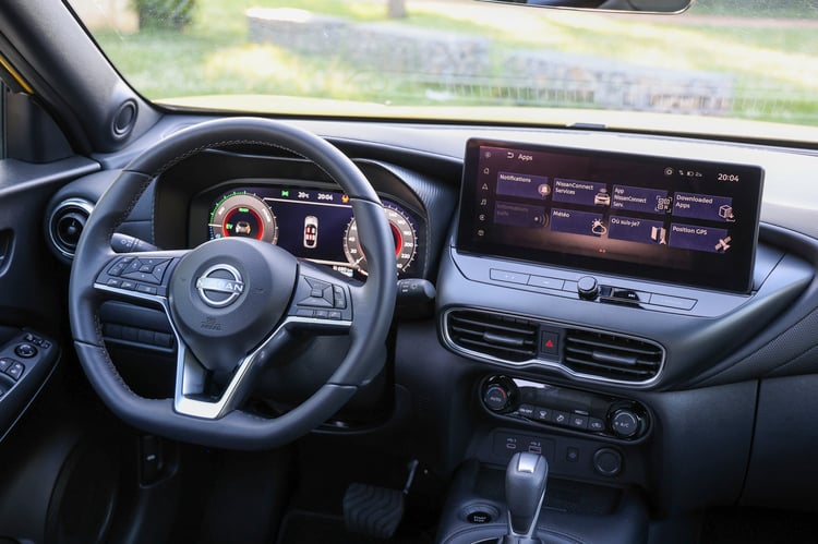 À bord du Nissan Juke Hybrid