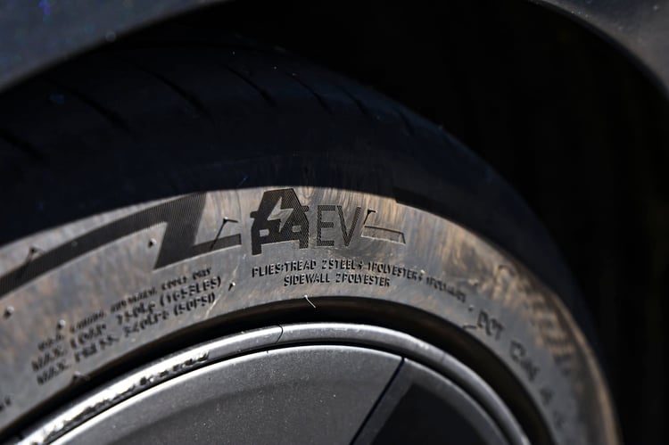 Hankook iON evo