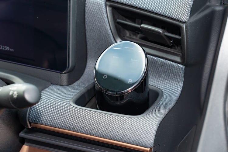 Toit solaire rétractable Nissan Sakura