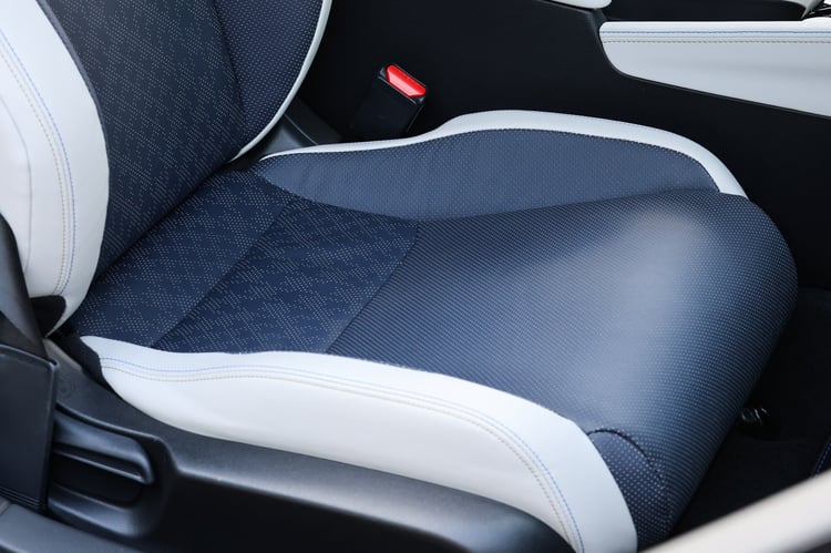 À bord du coupé sport hybride