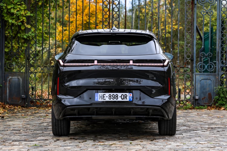 Design du Lynk & Co 08