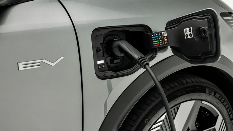 Port de recharge du Mitsubishi Eclipse Cross électrique avec connecteur Combo CCS