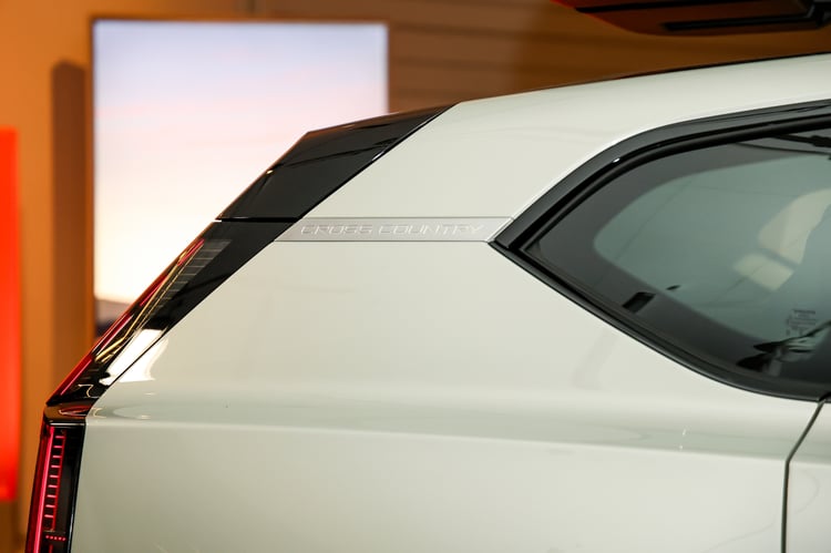 Volvo EX60 Cross Country