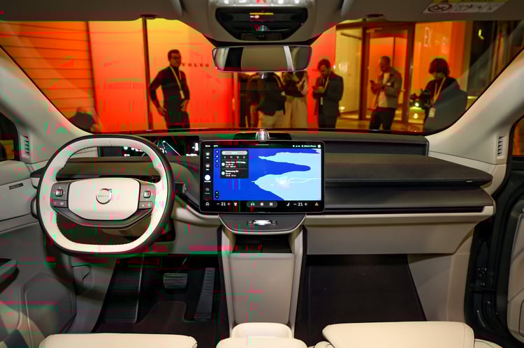 À bord du SUV électrique suédois