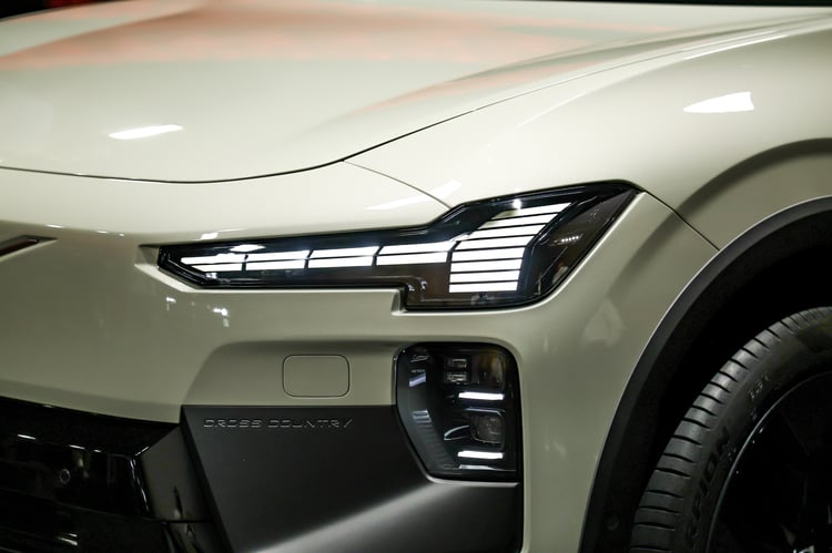 Volvo EX60 Cross Country