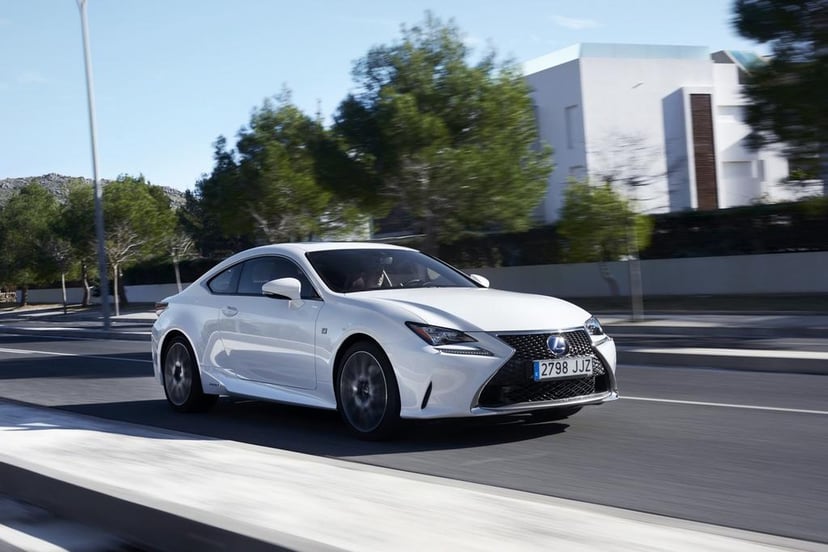 Lexus RC 300h - Non compatible avec le simulateur