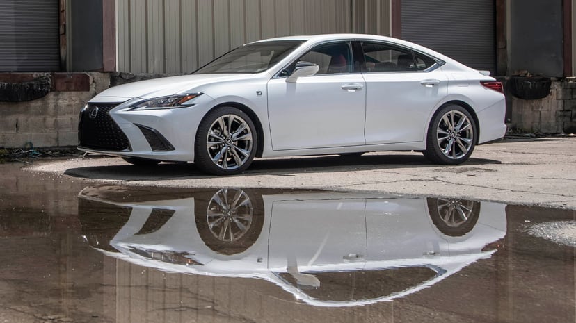 Lexus ES 300h - Non compatible avec le simulateur