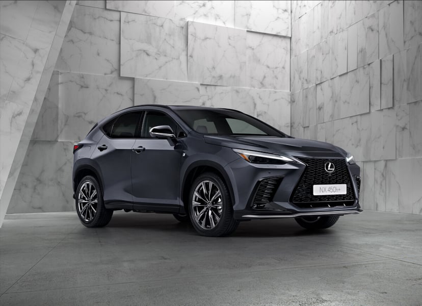 Lexus NX hybride - Non compatible avec le simulateur
