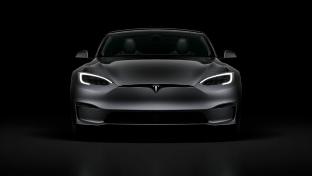 Tesla promet toujours une voiture électrique à petit prix pour 2025