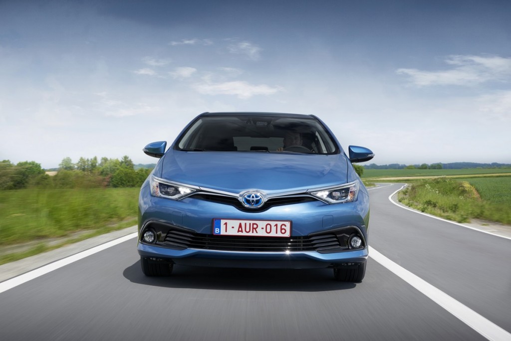 Toyota Auris hybride prix, consommation, fiche technique