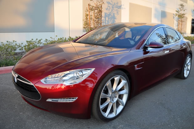 Essayez une Tesla Model S dans votre ville !
