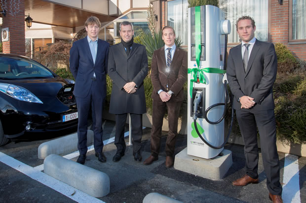 Belgique : une première borne de recharge rapide Nissan