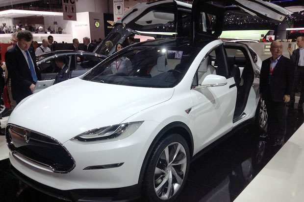 Tesla Model X : un prix plus élevé que la Model S
