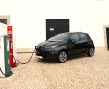 Le bonus écologique de 10 000 euros pour les voitures électriques sera actif en avril