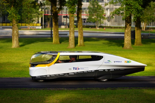 Pays-Bas : un concept de voiture solaire pour quatre passagers