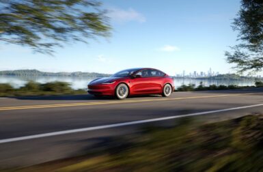 Tesla Model 3 (2022). Autonomie et équipement accrus, prix inchangé