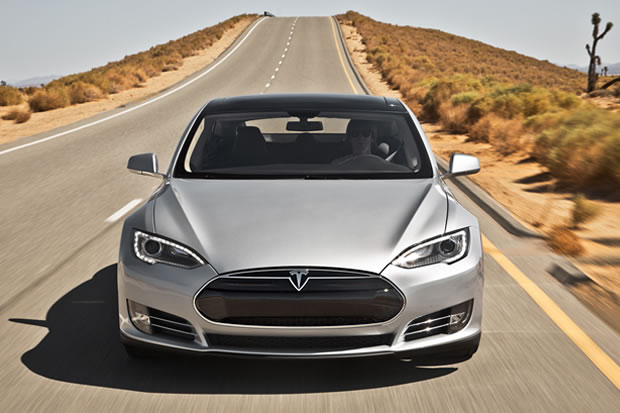 Tesla Model S aligne la garantie du moteur électrique de la Model S sur celle de sa batterie