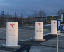 Tesla : Les superchargers arrivent (enfin) en France !