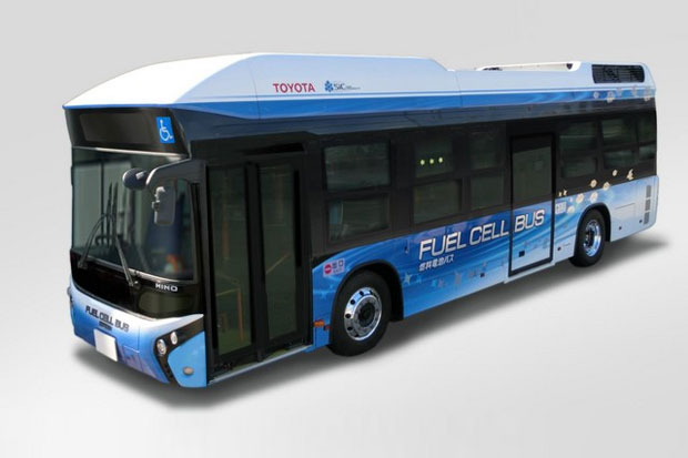 Toyota met en service un bus à hydrogène au Japon