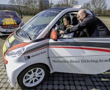 Daimler expérimente des auto-écoles électriques en Allemagne