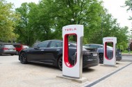 Les superchargeurs Tesla bientôt ouverts à tous ?