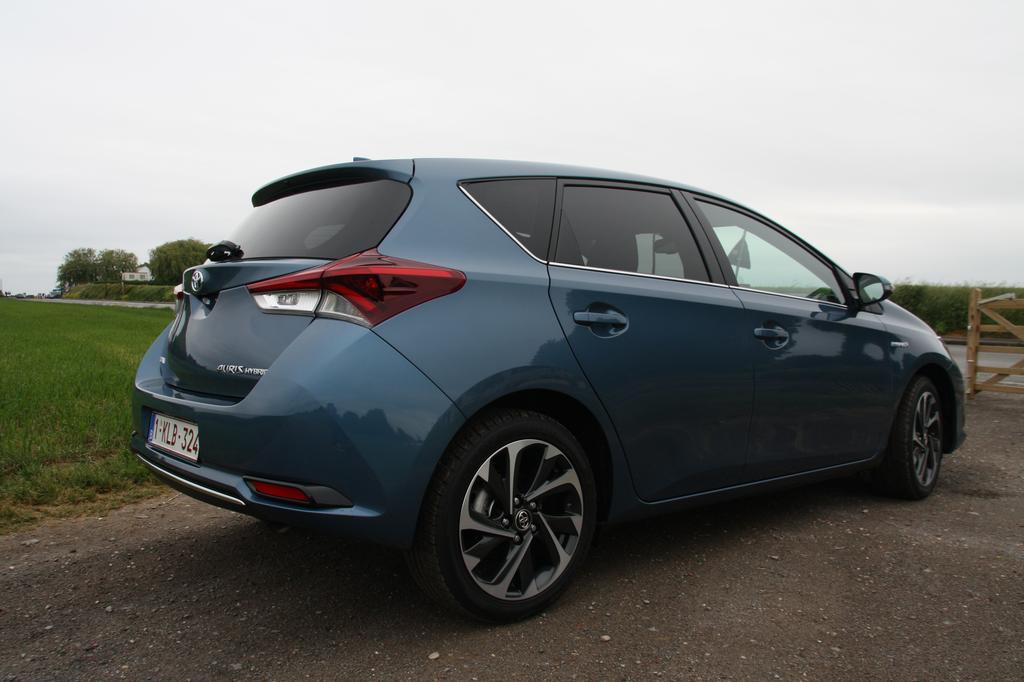 Toyota Auris 2016 Hybrid