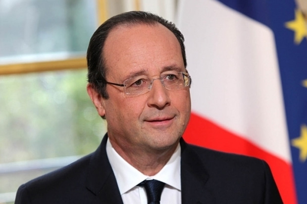 François Hollande veut une borne de recharge tous les 50 km !