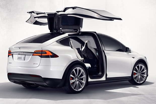 Tesla Model X : ouverture des commandes et découverte des tarifs