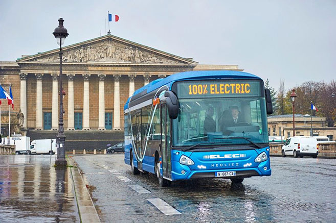 La RATP expose ses nouveaux bus électriques à la COP21