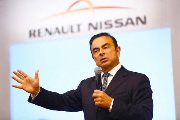 Renault : l’hommage de Carlos Ghosn à Tesla et Elon Musk