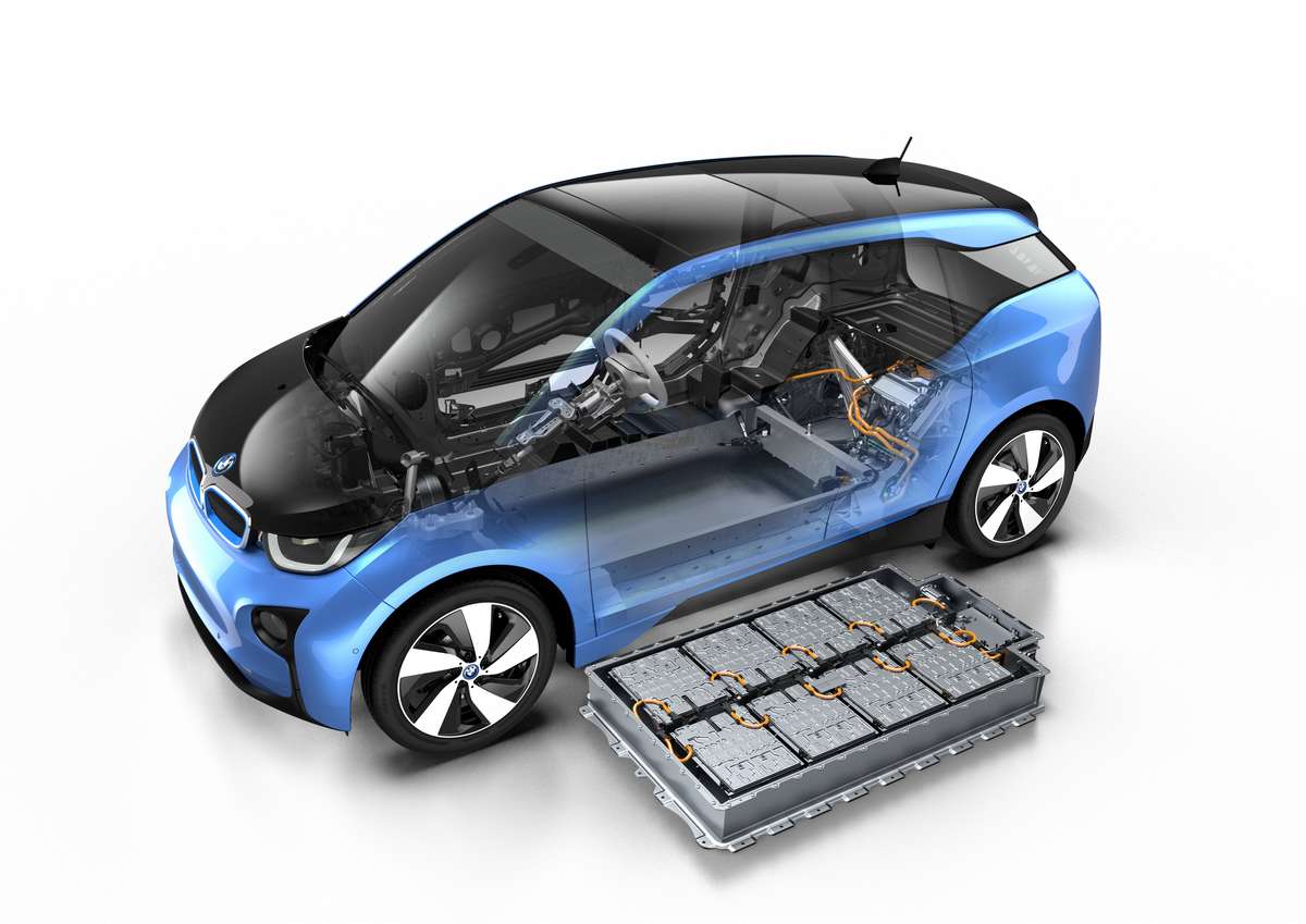 BMW : vers la fabrication des cellules des batteries en interne ?