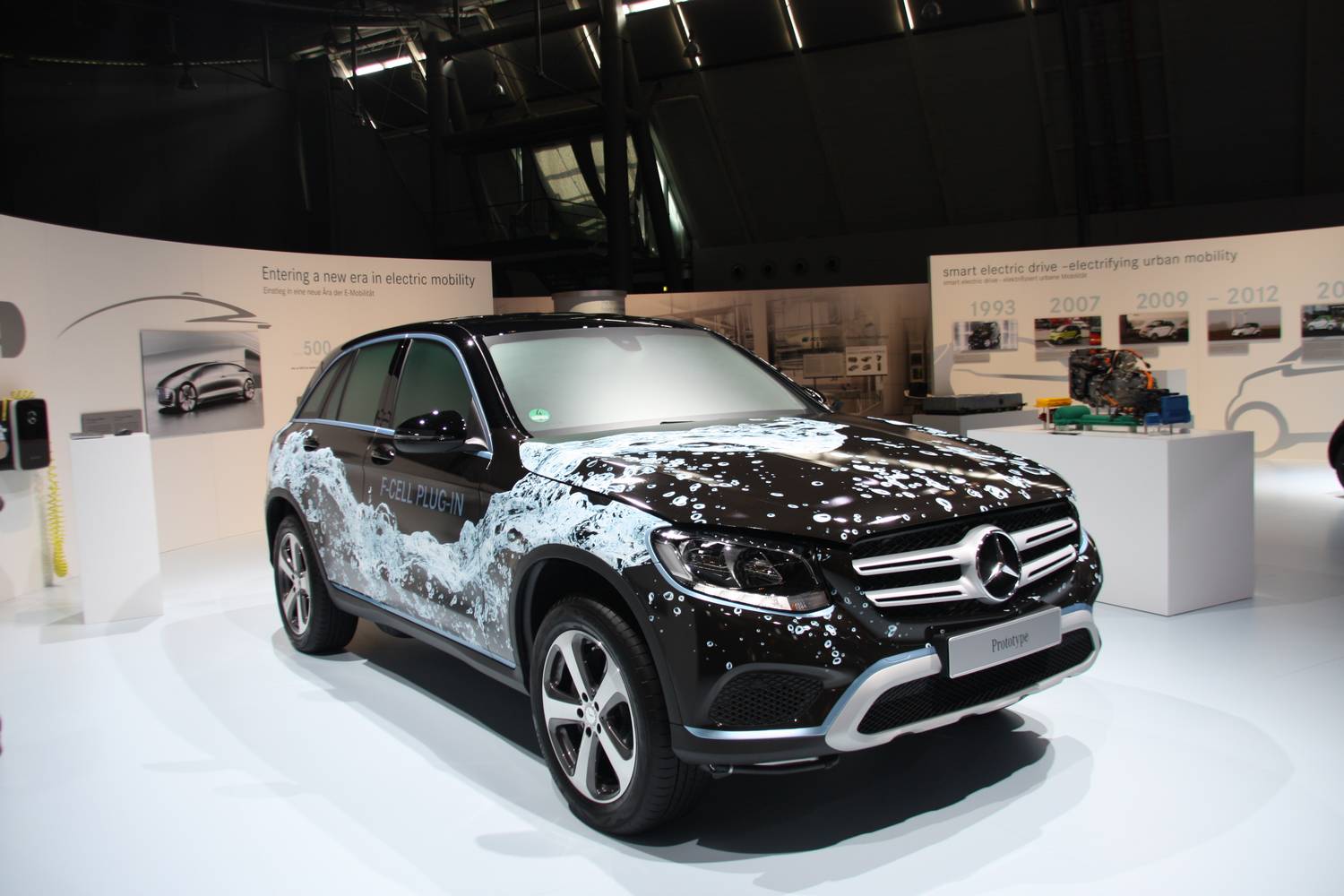 Mercedes GLC F-Cell – Un SUV à hydrogène « plug-in » pour 2017