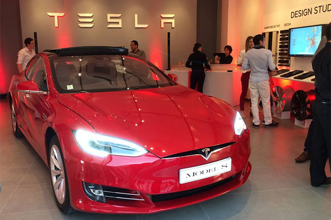 Tesla annonce un nouveau showroom sur Paris