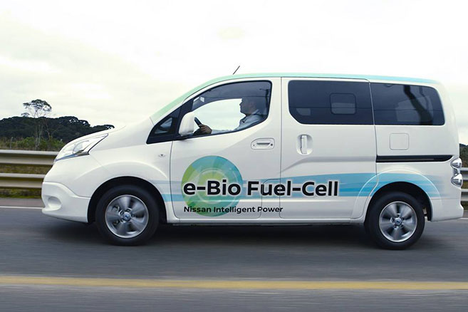 Un Nissan e-NV200 à pile à combustible au bioéthanol