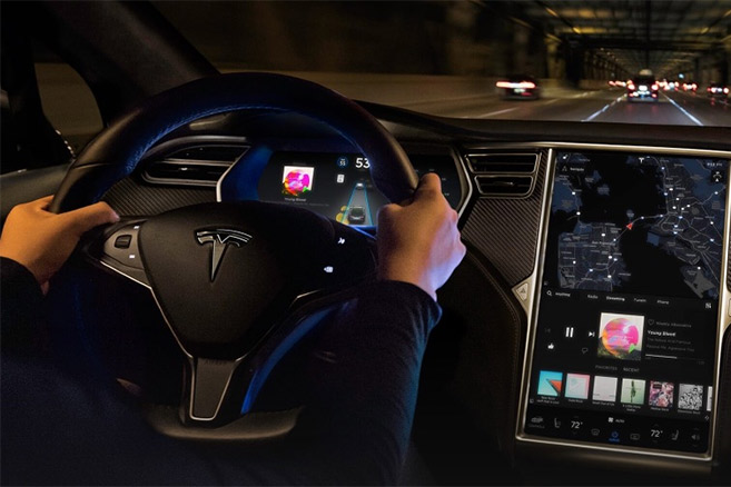 Tesla : l’Autopilot amélioré disponible vers la mi-décembre