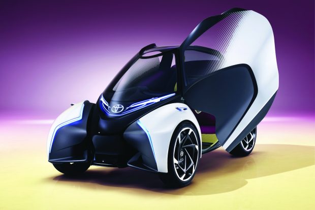 Toyota i-TRIL Concept : mieux qu’un Twizy ?