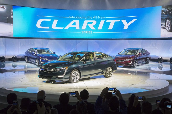 Honda présente ses nouvelles Clarity Plug-in Hybrid et Clarity Electric à New-York