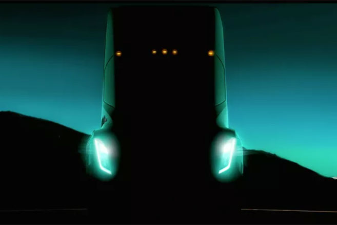 Camion électrique Tesla : Elon Musk promet une révolution